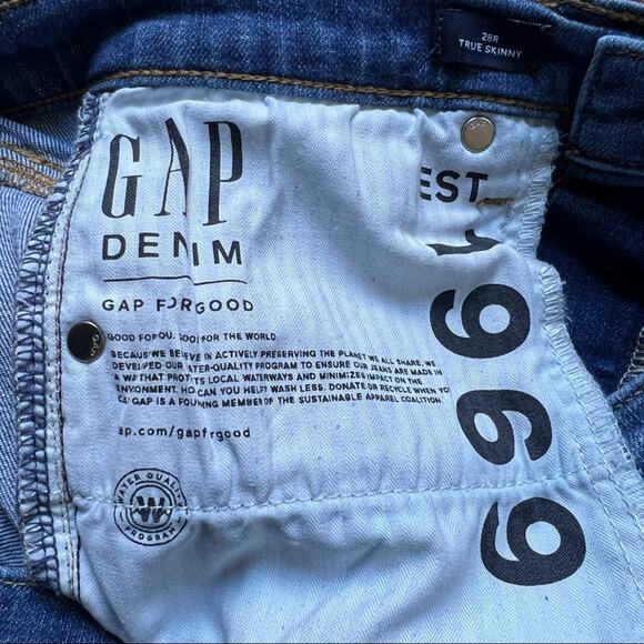 Gap True Skinny Ankle Jeans In Medium Destroy- Size 28R - Picture 11 of 13
